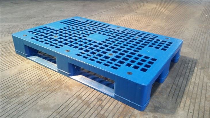 Racking Plastic Pallets